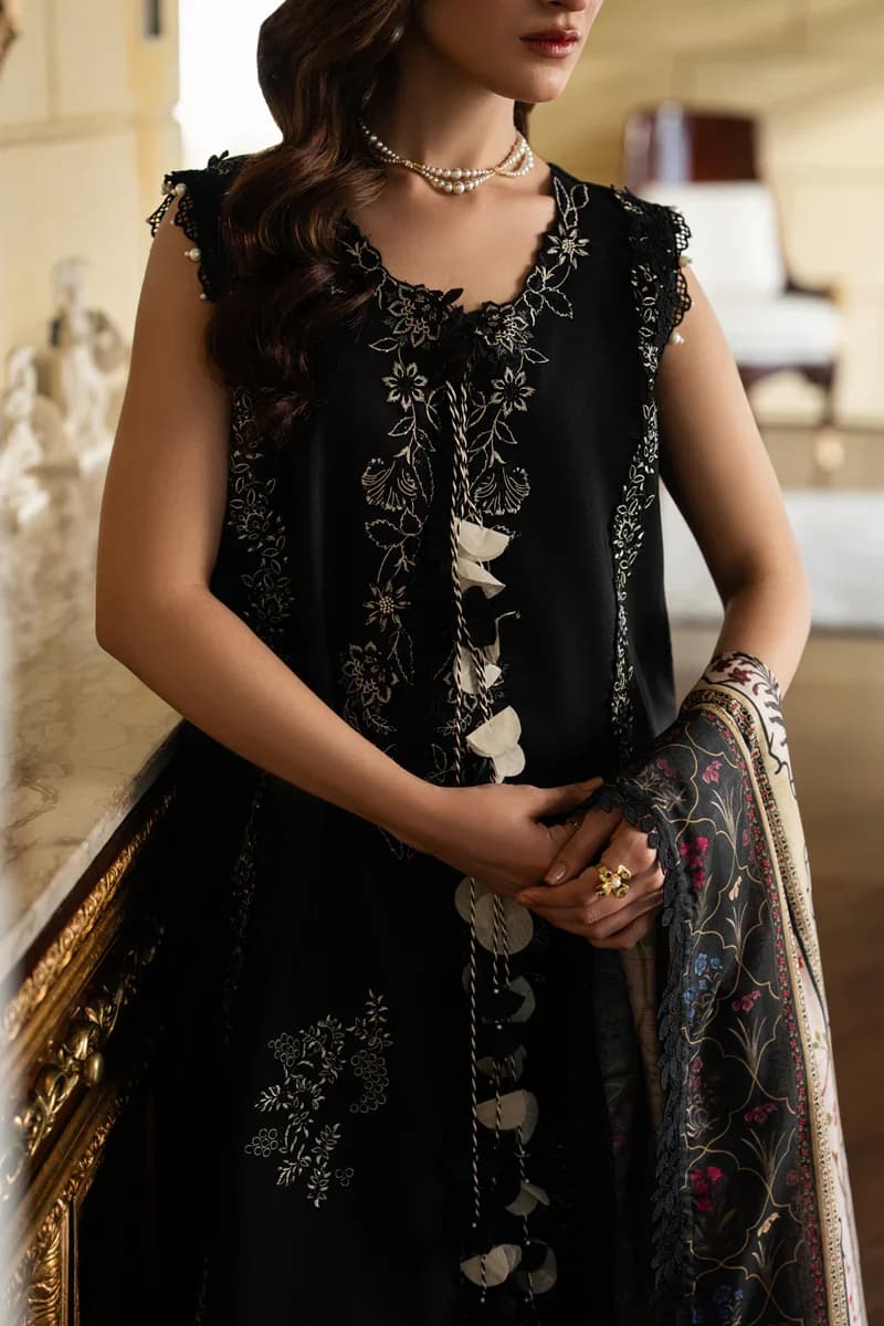 Rang Rasiya Carnation LEAH