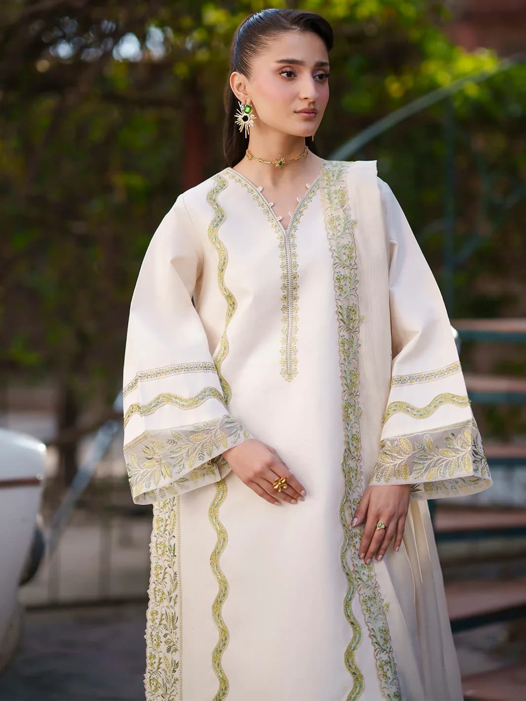 Mahnur Lawn 26 Fiona F 03 3 PC