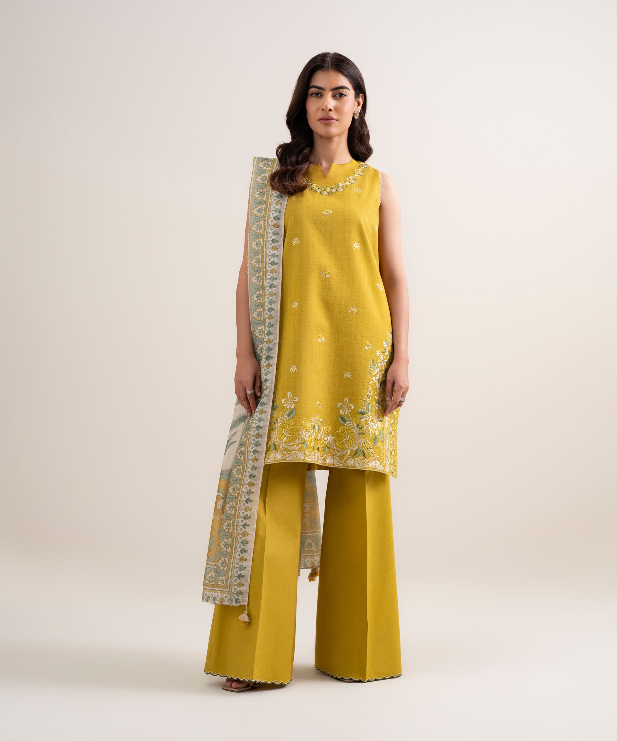 Sapphire Andaaz V5 3 3PCs