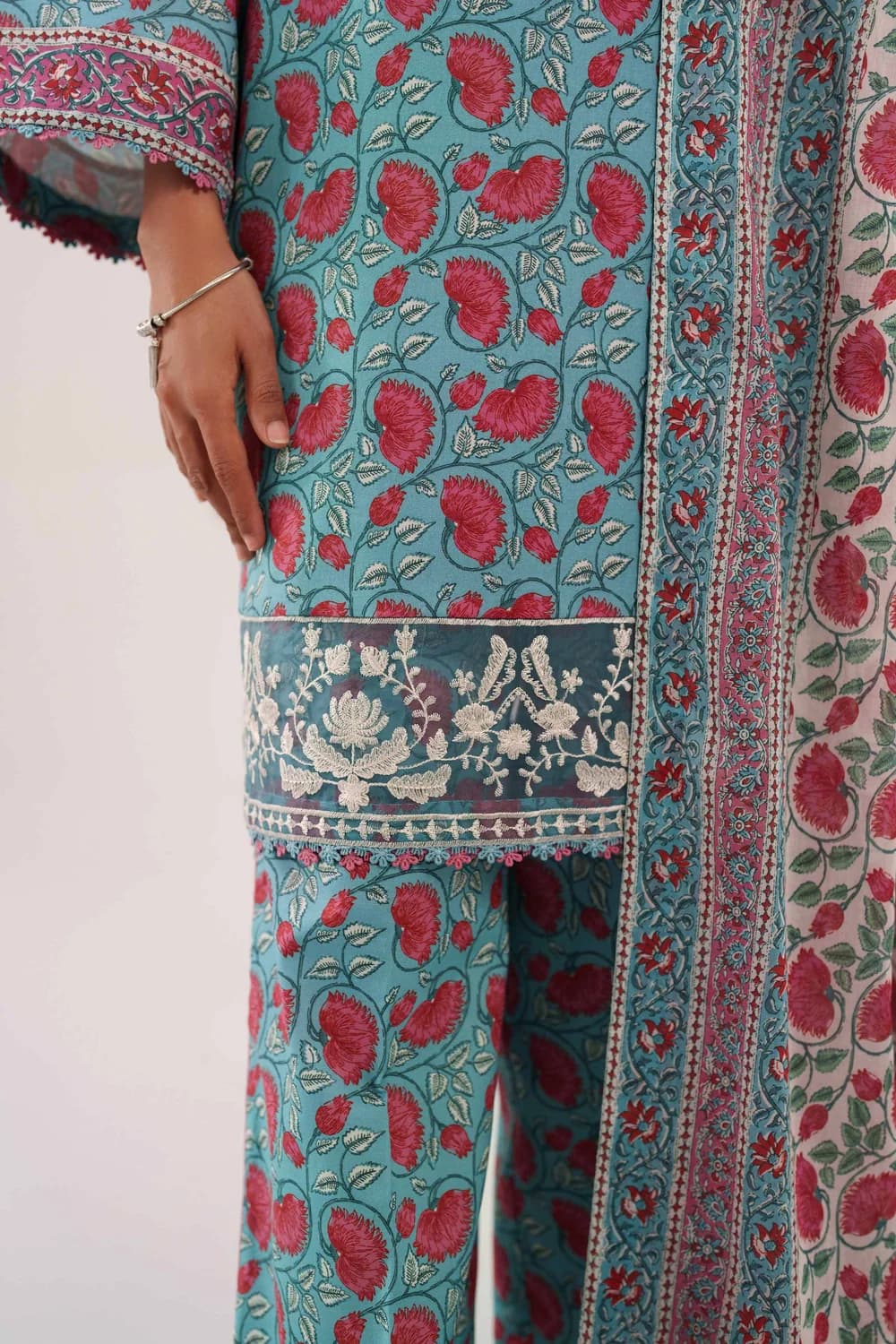 Nishat Unstitched 42601168 3 PC